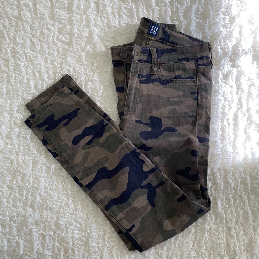 Gap Camo Pants